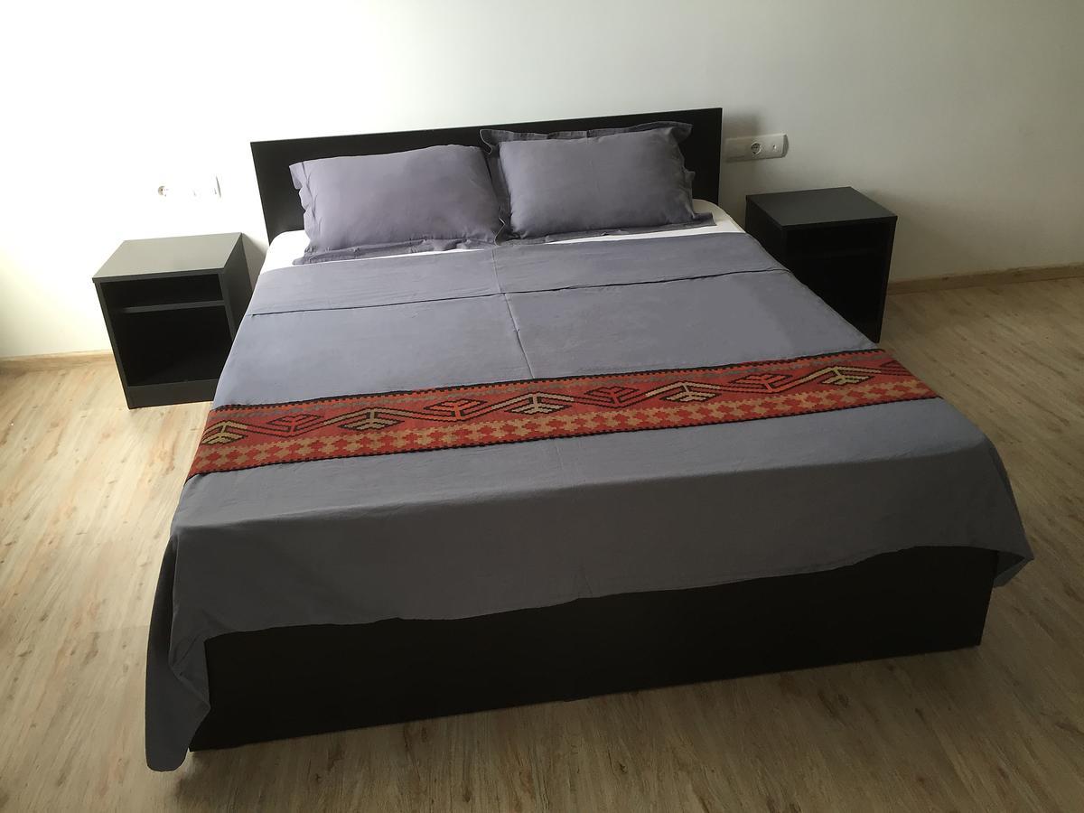 יירבאן Ossanna Hotel מראה חיצוני תמונה